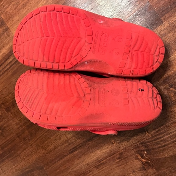 CROCS Classic Red Size 9M 11 W - Picture 8 of 9